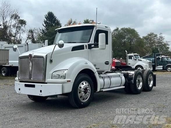 Kenworth T880 曳引機組件
