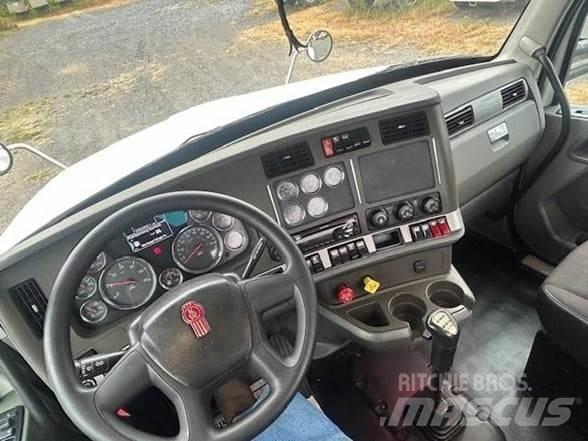 Kenworth T880 曳引機組件