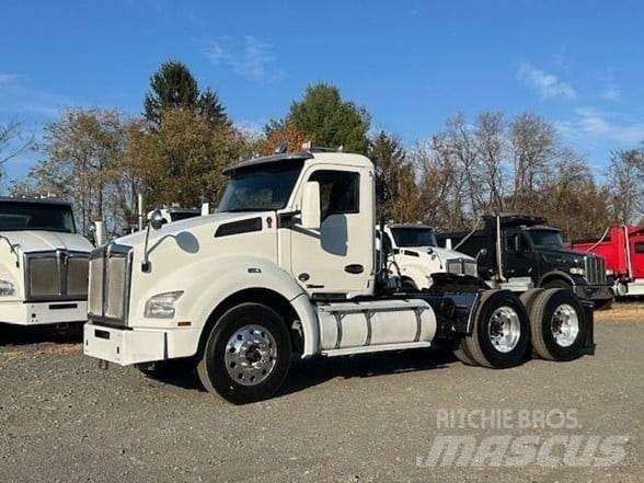 Kenworth T880 曳引機組件