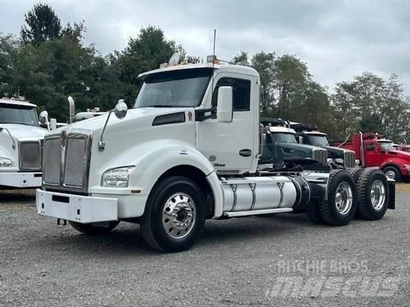 Kenworth T880 曳引機組件