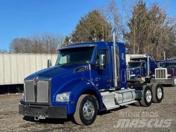 Kenworth T880 曳引機組件