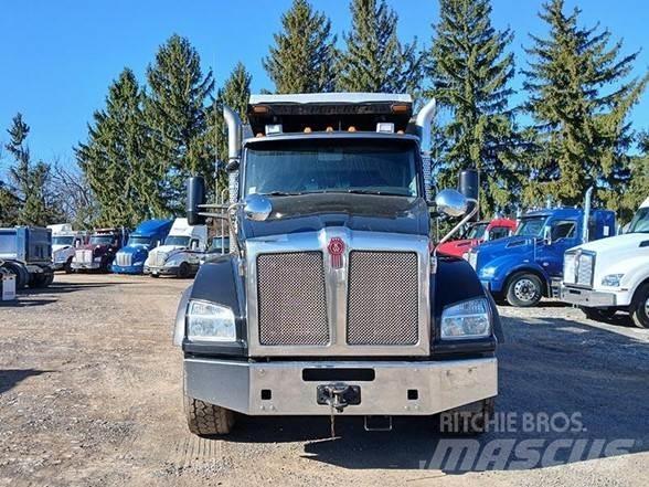 Kenworth T880 傾卸式卡車