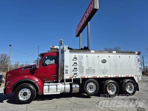 Kenworth T880 傾卸式卡車
