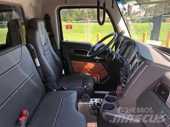 Kenworth T880 傾卸式卡車