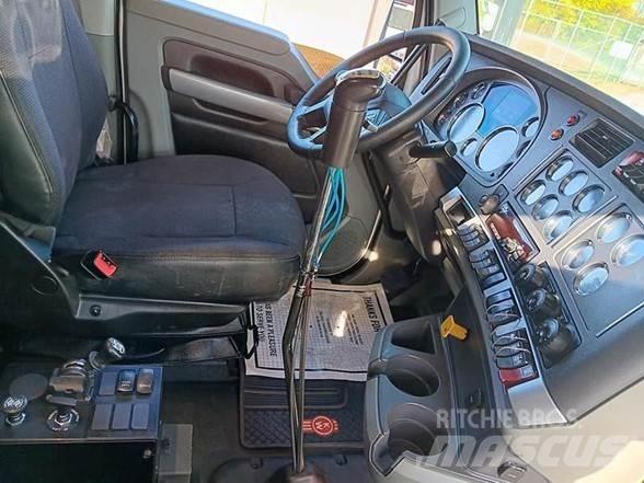 Kenworth T880 傾卸式卡車