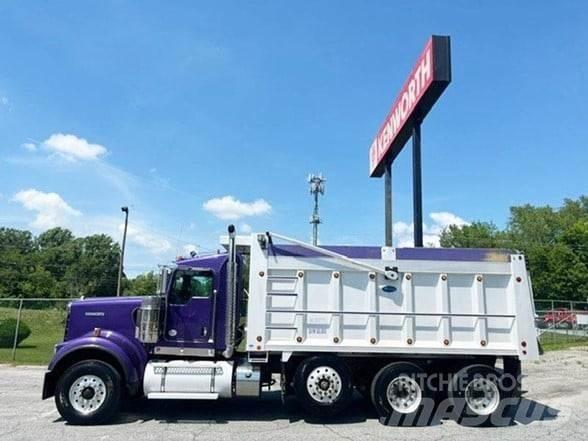 Kenworth W900 傾卸式卡車