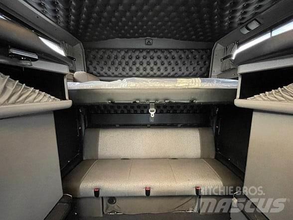 Kenworth W900 曳引機組件