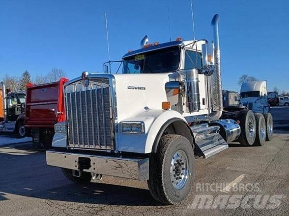 Kenworth W900B 曳引機組件