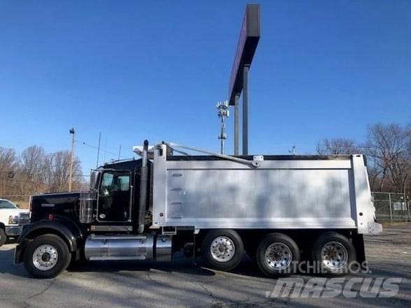 Kenworth W900B 傾卸式卡車