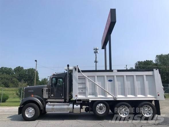 Kenworth W900B 傾卸式卡車