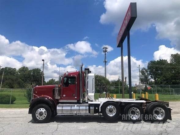 Kenworth W900B 曳引機組件
