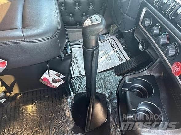 Kenworth W900L 曳引機組件