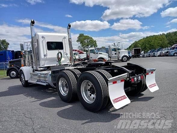 Kenworth W900L 曳引機組件
