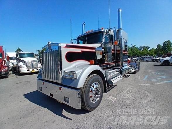 Kenworth W900L 曳引機組件