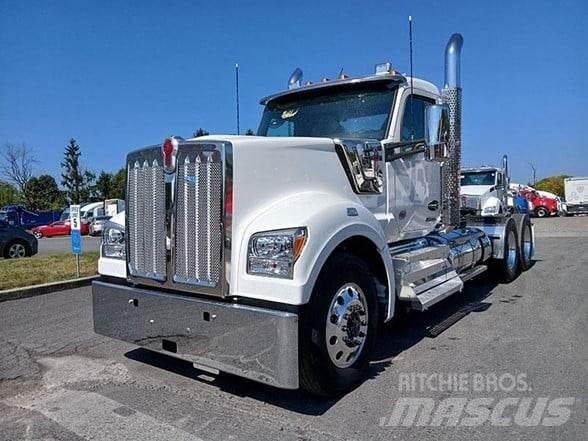Kenworth W990 曳引機組件