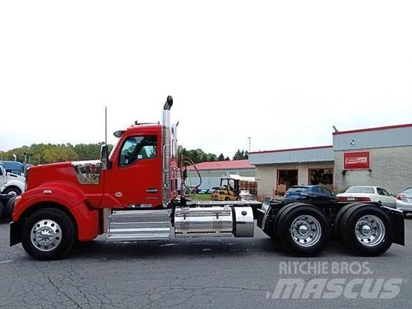 Kenworth W990 曳引機組件