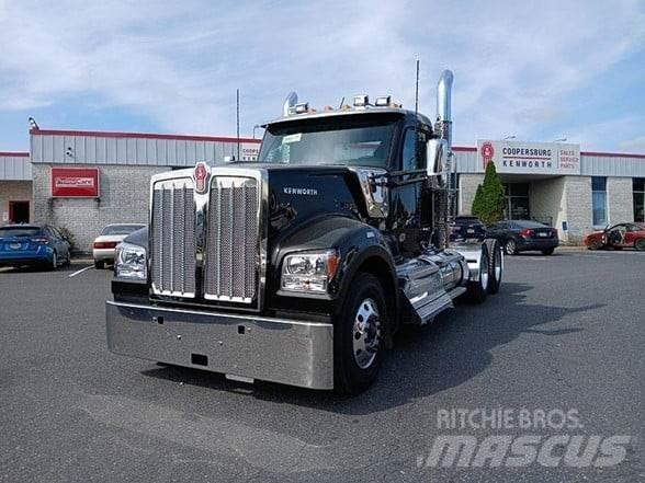 Kenworth W990 曳引機組件