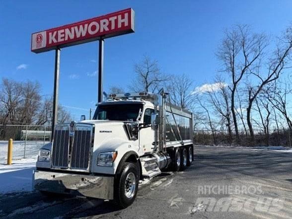 Kenworth W990 傾卸式卡車