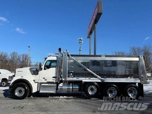 Kenworth W990 傾卸式卡車