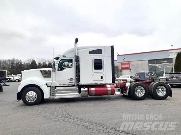 Kenworth W990 曳引機組件