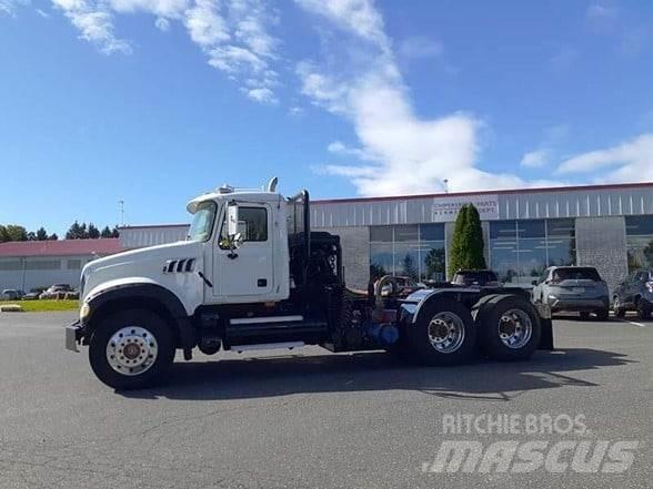 Mack GRANITE CTP713 曳引機組件