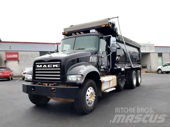 Mack GRANITE GU713 傾卸式卡車