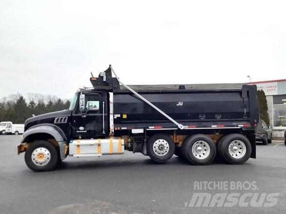 Mack GRANITE GU713 傾卸式卡車