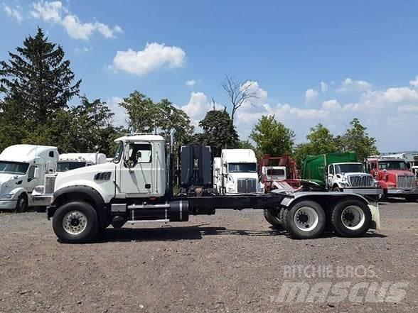 Mack GRANITE GU713 曳引機組件