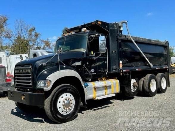 Mack GRANITE GU713 傾卸式卡車