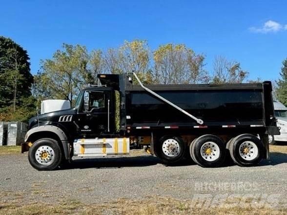 Mack GRANITE GU713 傾卸式卡車