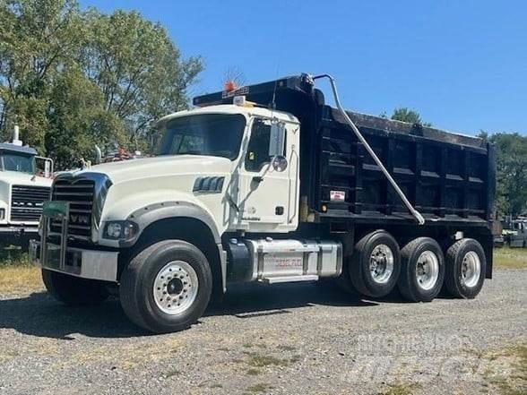 Mack GRANITE GU713 傾卸式卡車
