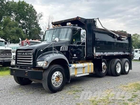 Mack GRANITE GU713 傾卸式卡車