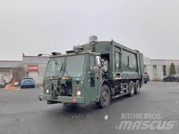 Mack LEU613 垃圾車