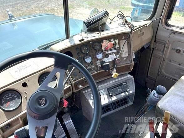 Mack RD686SX 垃圾車