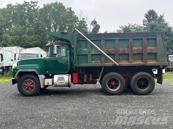 Mack RD688SX 傾卸式卡車