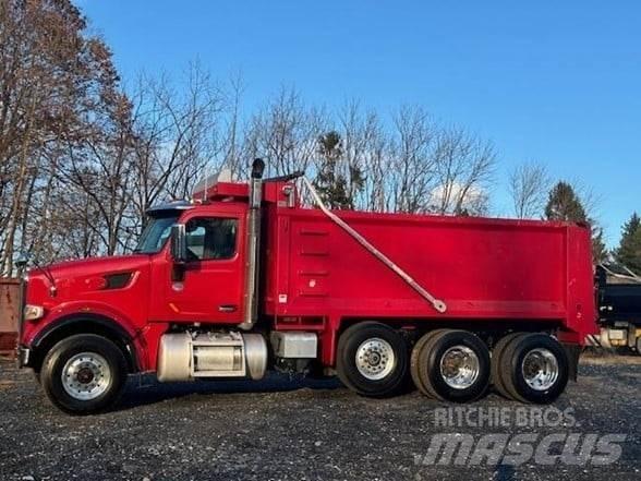 Peterbilt 567 傾卸式卡車