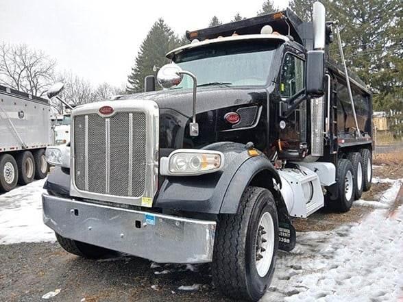 Peterbilt 567 傾卸式卡車
