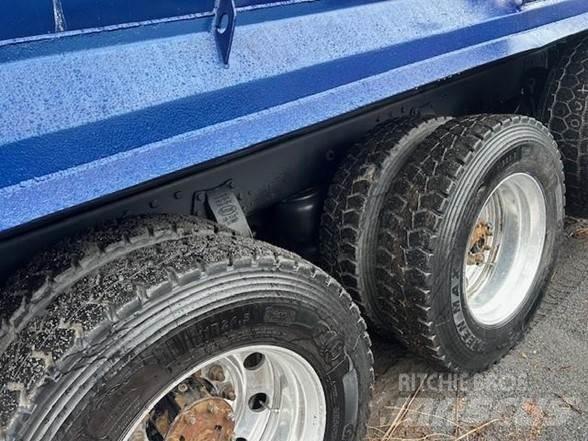 Peterbilt 567 傾卸式卡車
