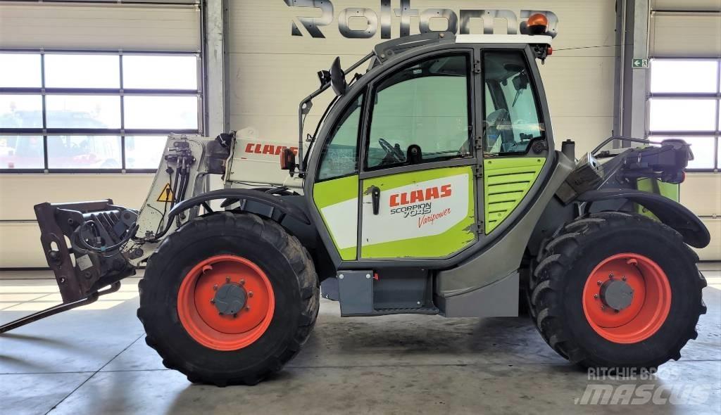 CLAAS Scorpion 7045 伸縮臂操作車