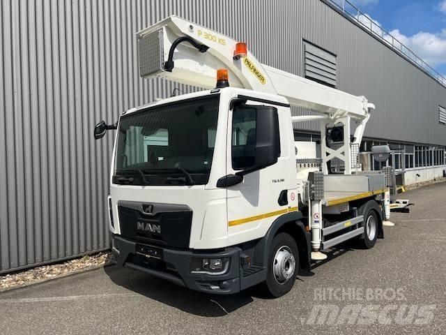 Palfinger P 300 KS 卡車裝載高空作業車