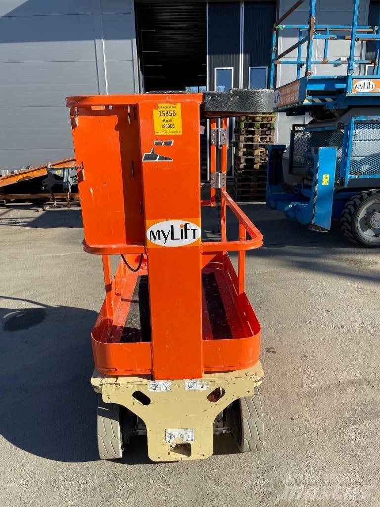 JLG 1230 剪式升降機