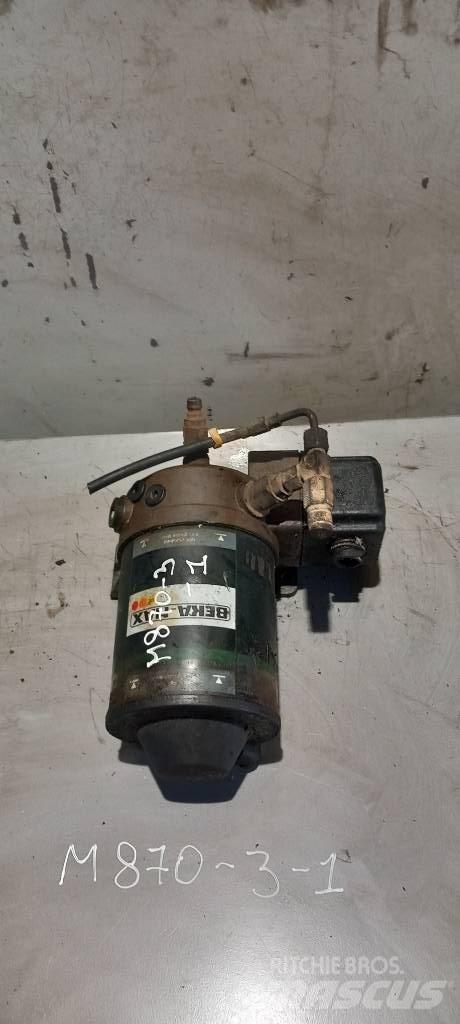 MAN TGA.    81491016064 油壓