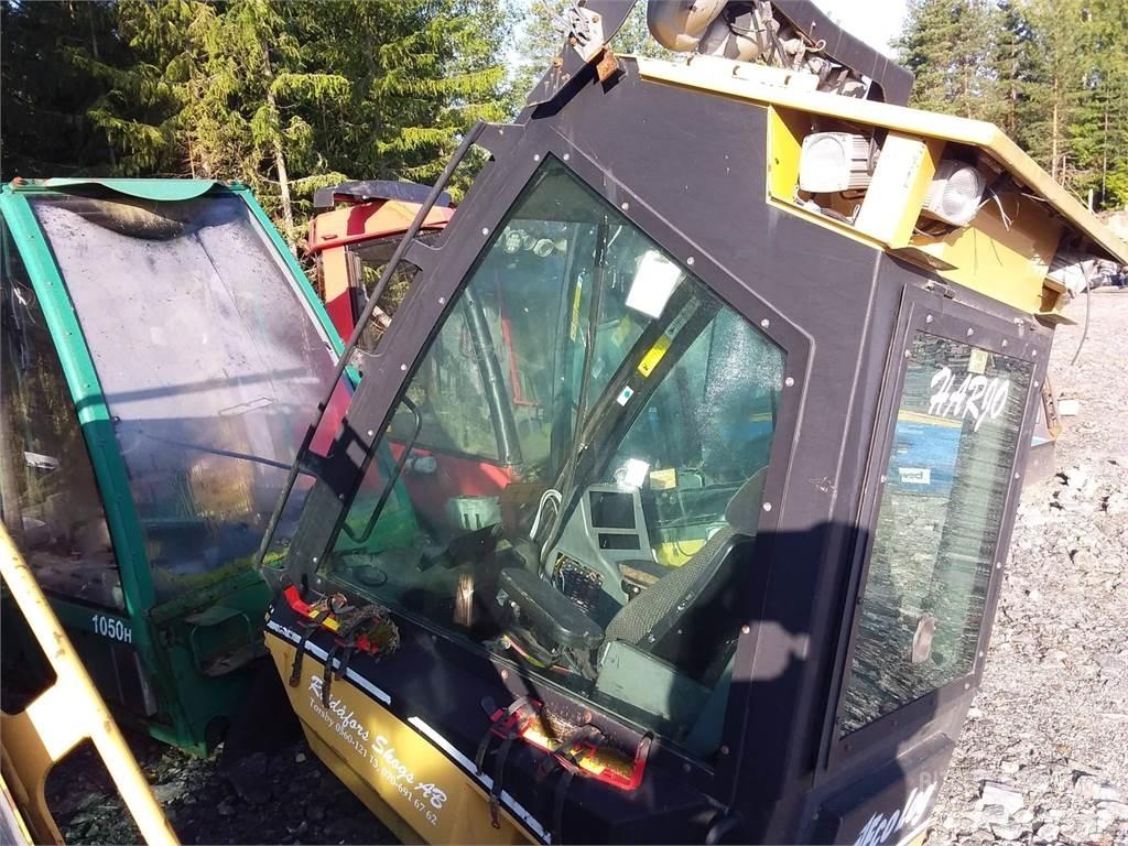 Eco Log 560d 駕駛室與內部