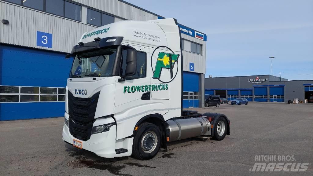 Iveco S-Way 460 LNG 曳引機組件