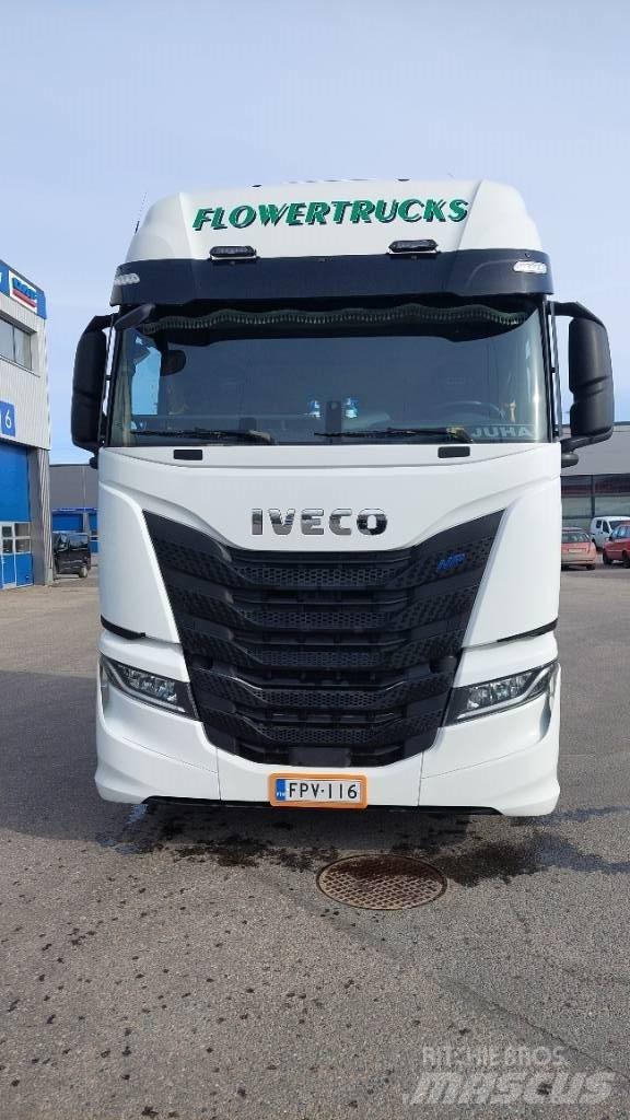 Iveco S-Way 460 LNG 曳引機組件