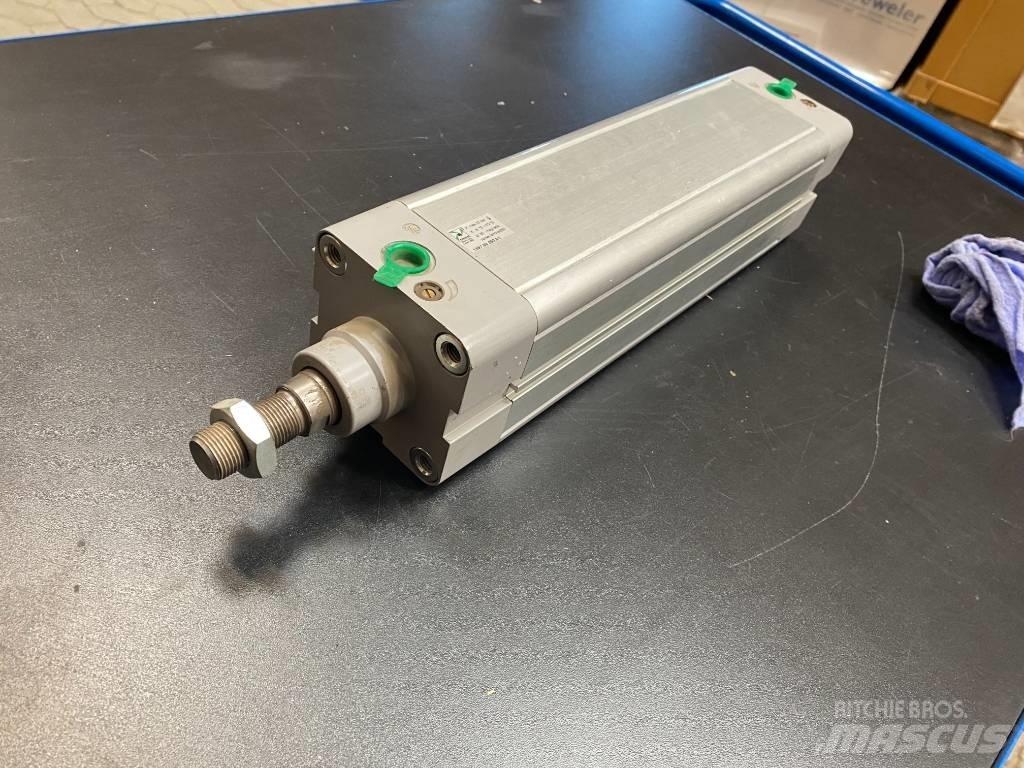  Pneumatic Cylinder 油壓