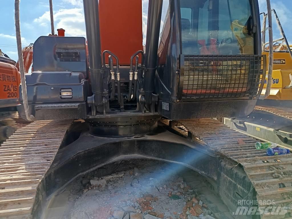 Hitachi ZX 200 履帶式 挖土機/掘鑿機/挖掘機
