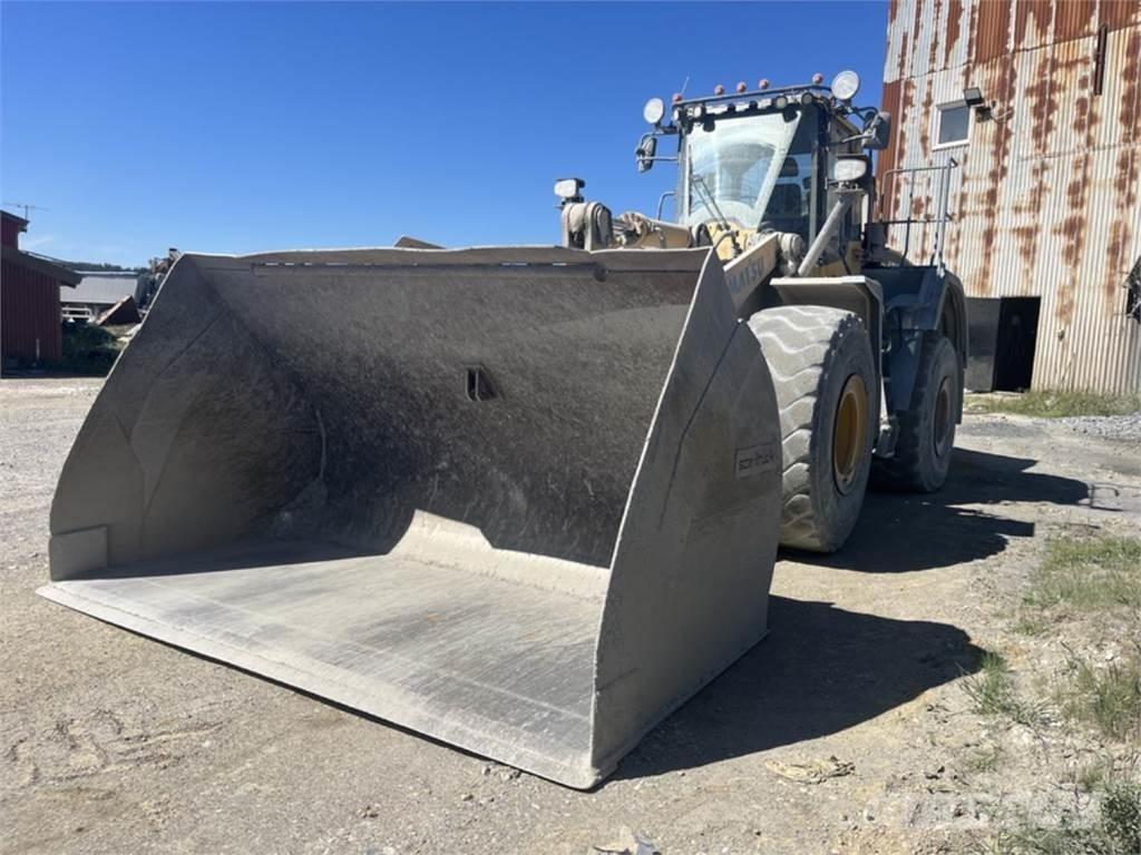 Komatsu WA470-7 輪胎式裝載機