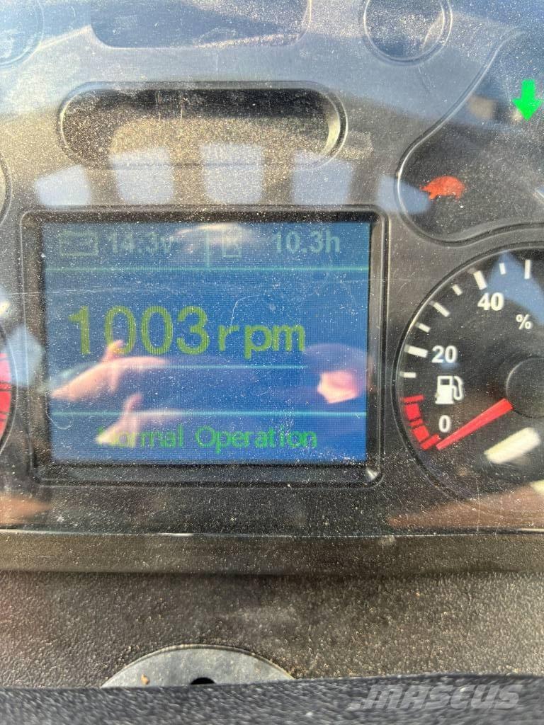 VM Loader 1040LXC 小型裝載機