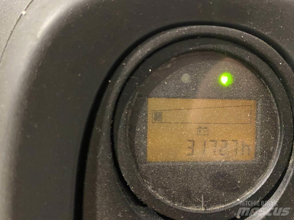 Linde T16 手拉式油壓拖板車